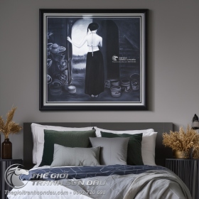 Tranh Bán Khỏa Thân Thiếu Nữ Lưng Trần Trắng Đen