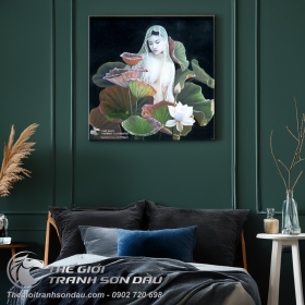 Tranh Thiếu Nữ Khỏa Thân Ẩn Mình Trong Sen