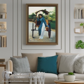 Tranh Vẽ Thiếu Nữ Áo Dài Bên Xe Ngựa